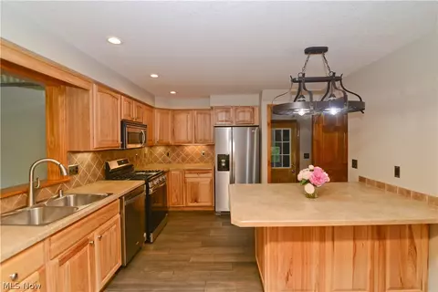87 Overlook Blvd, Struthers, OH 44471 photo 10