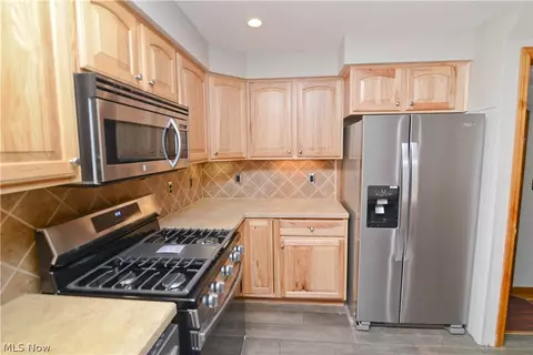 87 Overlook Blvd, Struthers, OH 44471 photo 9