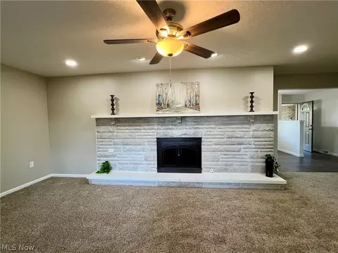 633 Sycamore St, Elyria, OH 44035 photo 10