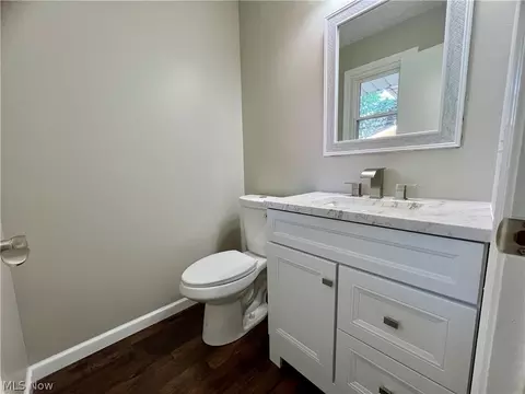 633 Sycamore St, Elyria, OH 44035 photo 21