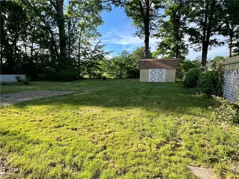 633 Sycamore St, Elyria, OH 44035 photo 29