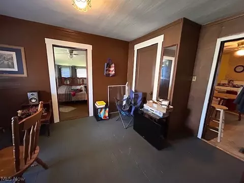 Entry Way - 1240 Ford Ct NW, Canton, OH 44708 photo 1 of 1