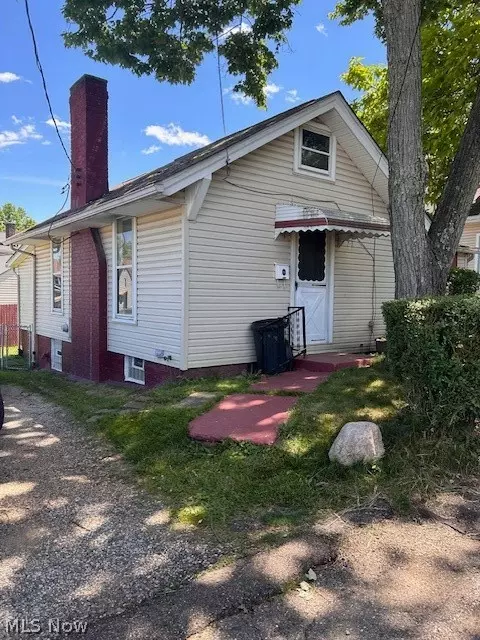 1240 Ford Ct NW, Canton, OH 44708