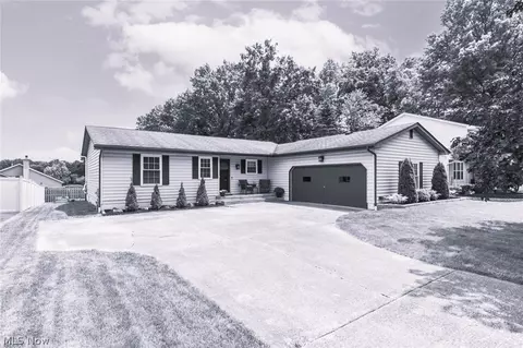 7611 Huntington Dr, Boardman, OH 44512