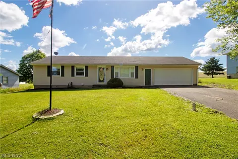 454 S Wells St, Shreve, OH 44676