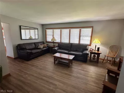 Living - 2524 W 9th St, Ashtabula, OH 44004 photo 1 of 1