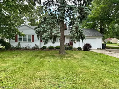 2524 W 9th St, Ashtabula, OH 44004