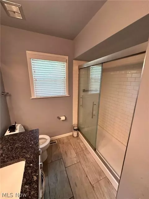 Bath - 2524 W 9th St, Ashtabula, OH 44004 photo 2 of 2