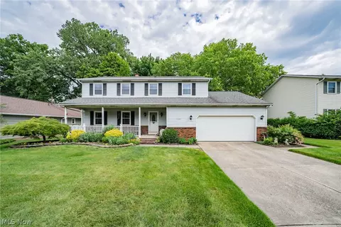 5027 Corliss Rd, Cleveland, OH 44124