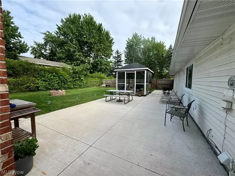 7199 Murray Ridge Rd, Elyria, OH 44035 photo 28