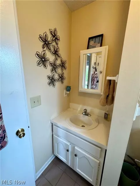 7199 Murray Ridge Rd, Elyria, OH 44035 photo 24