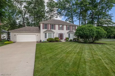 595 Chancellor Ct, Avon Lake, OH 44012