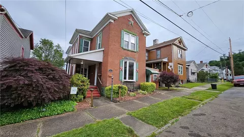 618 Vine St, Martins Ferry, OH 43935