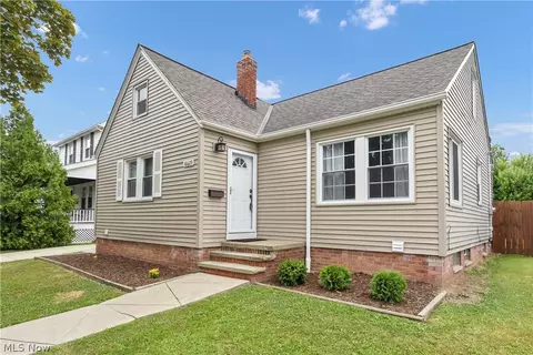 16609 Sedalia Ave, Cleveland, OH 44135