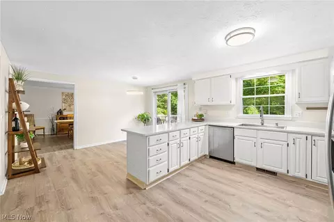 Kitchen - 2304 Leeway Dr, Hudson, OH 44236 photo 1 of 4