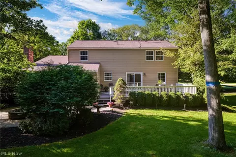 Exterior - 2304 Leeway Dr, Hudson, OH 44236 photo 5 of 5