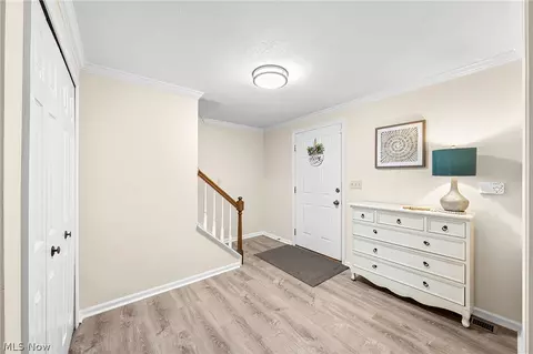 Entry Way - 2304 Leeway Dr, Hudson, OH 44236 photo 1 of 5