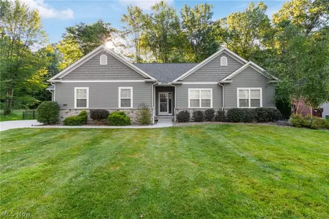 6416 Dromoland Cir NW, Massillon, OH 44646