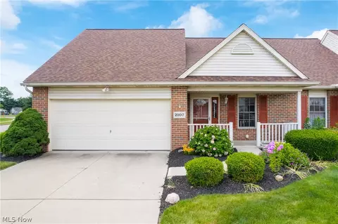 2107 Livingston Dr, Canal Fulton, OH 44614