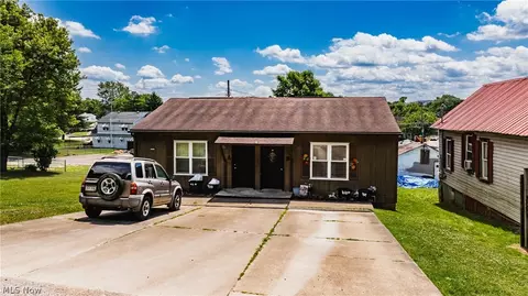 410 4th Ave, Parkersburg, WV 26101