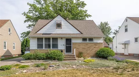 26421 Briardale Ave, Euclid, OH 44132