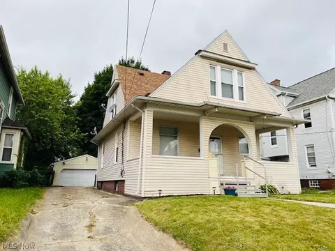 125 Clarendon Ave NW, Canton, OH 44708