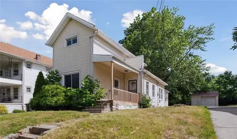 15937 Whitcomb Rd, Cleveland, OH 44110