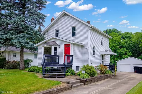 2195 Savoy Ave, Akron, OH 44305