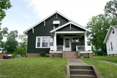 440 27th St NW, Massillon, OH 44647