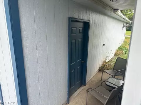 Exterior - 910 Elizabeth St, Minerva, OH 44657 photo 7 of 7