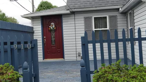 910 Elizabeth St, Minerva, OH 44657