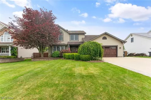 6393 Ridgeview Ave, Youngstown, OH 44515
