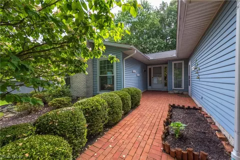 Exterior - 7093 Brandywine Dr, Mentor, OH 44060 photo 3 of 16