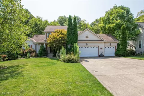 3630 Puritan Dr, Brunswick, OH 44212
