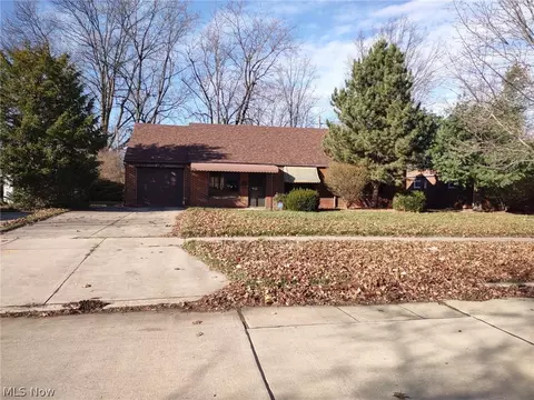 540 Birch Dr, Euclid, OH 44132