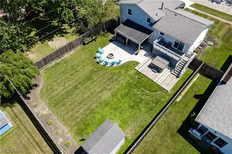 116 Northfield Dr, Elyria, OH 44035 photo 2