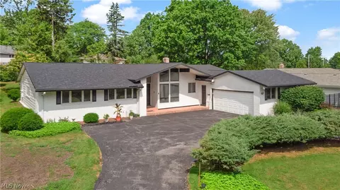 2782 Meldon Blvd, Beachwood, OH 44122