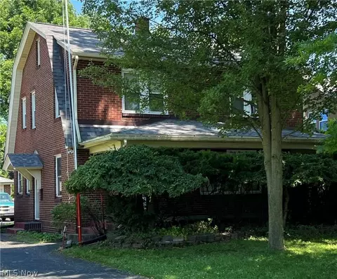 3919 Euclid Blvd, Youngstown, OH 44512