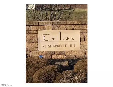 Lake Front Boulevard, North Lima, OH 44452