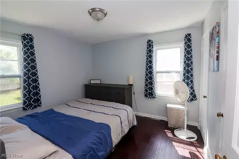 Bedroom - 443 E 330th St, Willowick, OH 44095 photo 2 of 5
