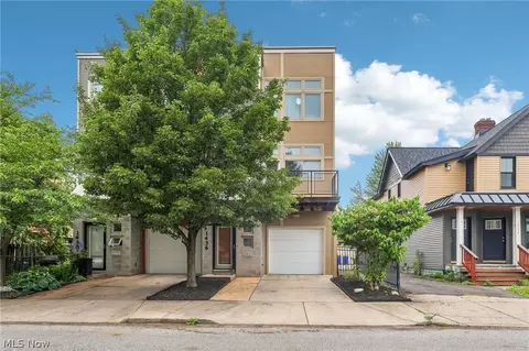 1456 W 84th St, Cleveland, OH 44102
