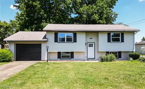 106 Devol Dr, Marietta, OH 45750