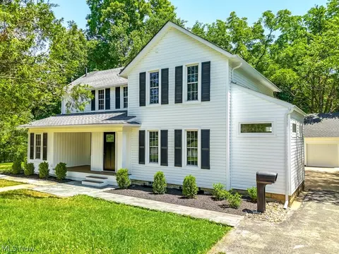 6861 Brecksville Rd, Independence, OH 44131