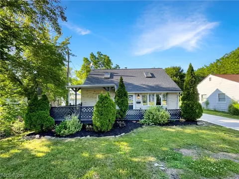 2827 Mckinley St, Lorain, OH 44052