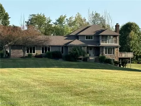 1817 Steffy Rd, Mogadore, OH 44260