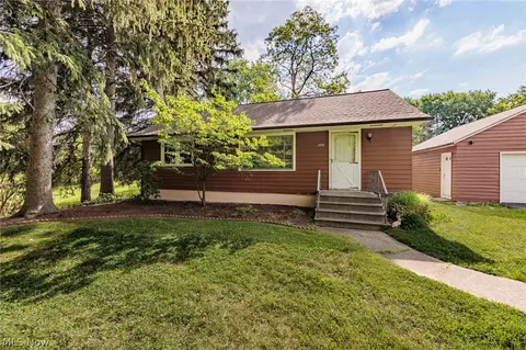 445 Westwood Ave, Brunswick, OH 44212