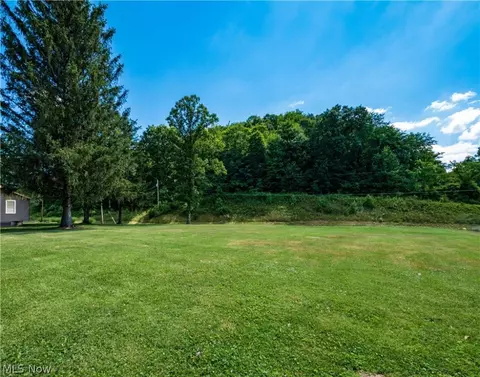Exterior - 5245 Center Rd, Philo, OH 43771 photo 13 of 15