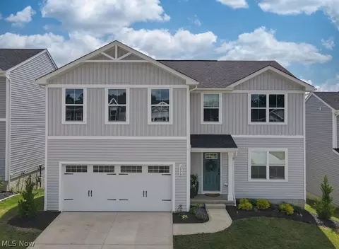 3898 Higgins Dr, Norton, OH 44203