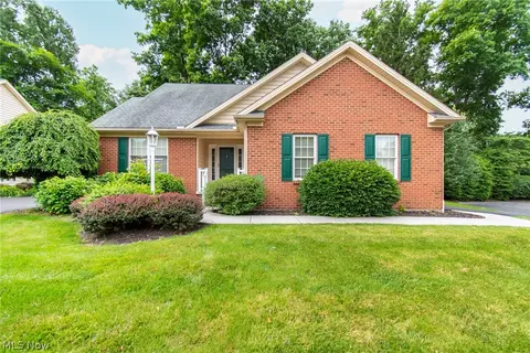 8121 Hitchcock Rd #15, Boardman, OH 44512