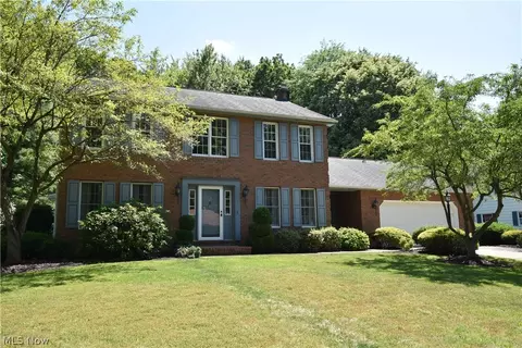 1423 Springhaven Cir NE, Massillon, OH 44646